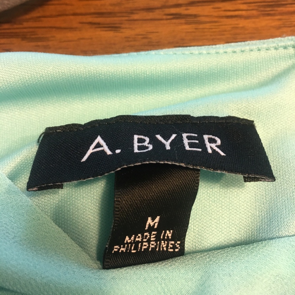 Very cute, great pre-owned condition by A.Byer. - Picture 5 of 7